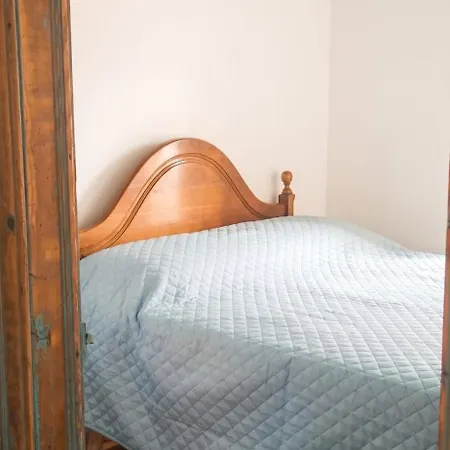 Casa vacanze House With Garden In Marinha Da Mendiga
